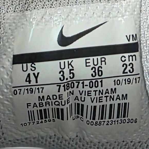 Nike Air Max Plus Pure Platinum/Metallic Gold Running Shoes Size 4Y - Picture 10 of 11